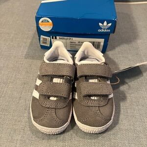 Adidas Gazelle Toddler Sneaker - Gray Suede with Velcro straps